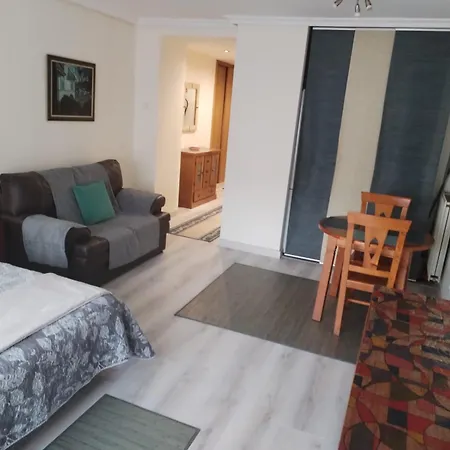 Apartamentos Chevere Esmeralda Oviedo Zewnętrze zdjęcie