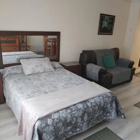 Apartamentos Chevere Esmeralda Oviedo Zewnętrze zdjęcie